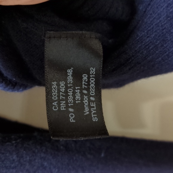 🔥Price Drop🔥🎉HP🎉❄️Club Monaco Men's Lightweight 100% Cashmere V-Neck Sweater - Picture 7 of 8